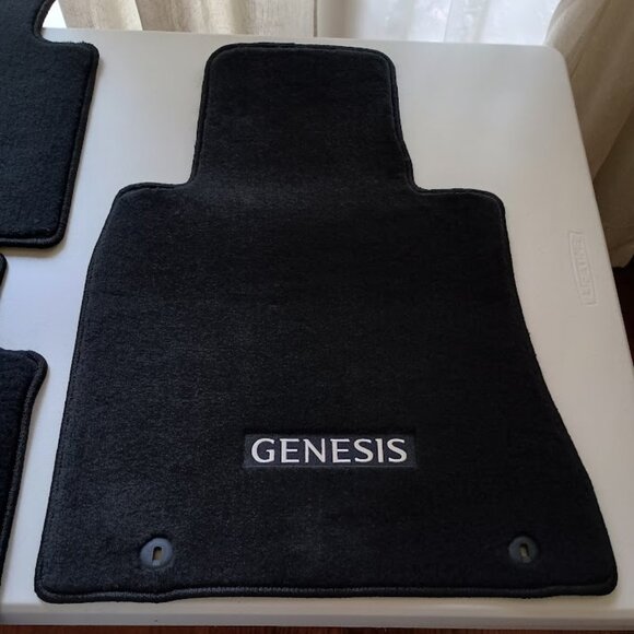 GENESIS Other - GENESIS G70 FLOOR CARPET LINER MAT SET OF 4 OEM (NEW)